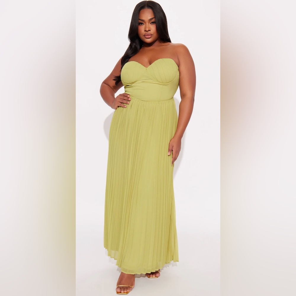 *SOLD* Fashion Nova Elegant Strapless Green Dress - Picture 6 of 6